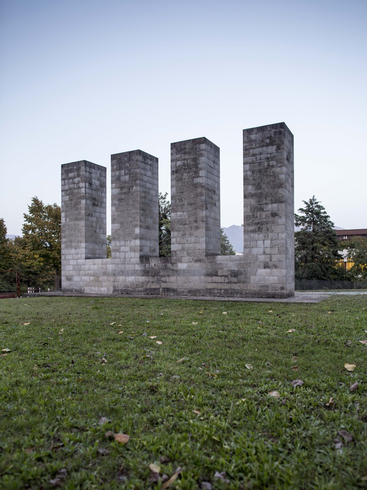 Sol LeWitt, Four Pillars (1999) — Ingegneria — © laboratorio Museo Facile / DLF UNICAS